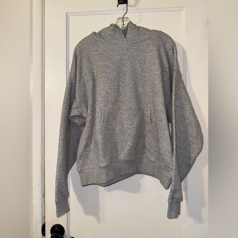 Fabletics Women Grey Hoodie NWT XL - Picture 4 of 7